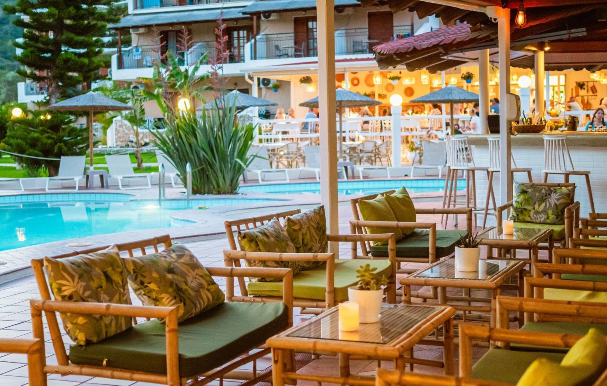 Almira Hotel Трулос Екстериор снимка