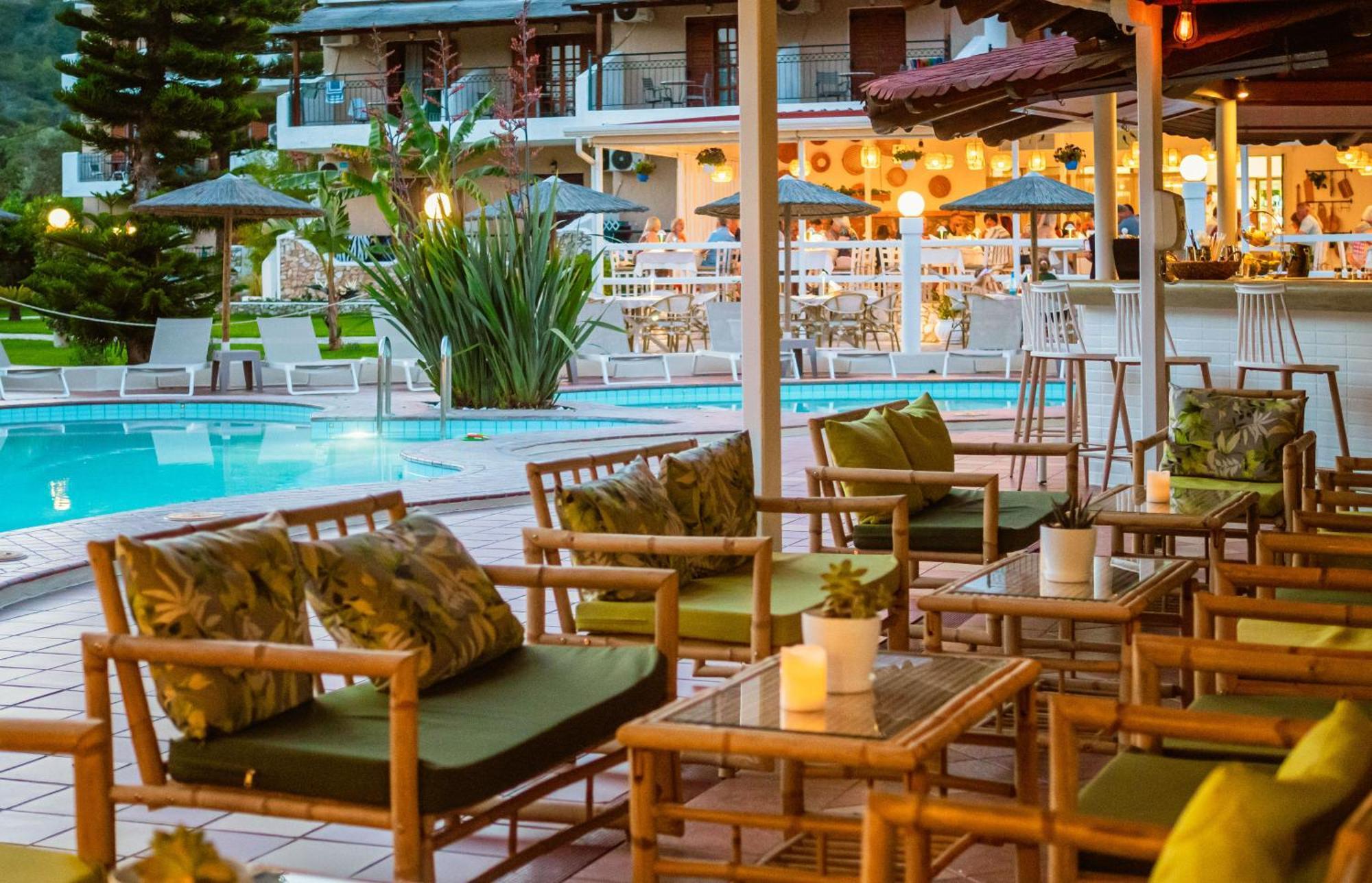 Almira Hotel Трулос Екстериор снимка