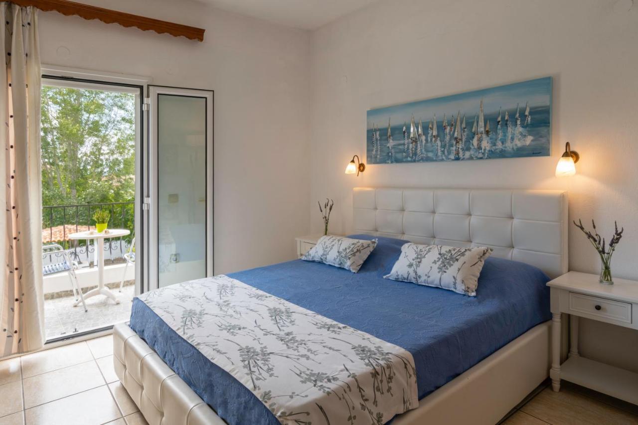 Almira Hotel Трулос Екстериор снимка